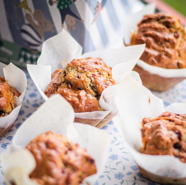 Muffins med rødbede og bacon